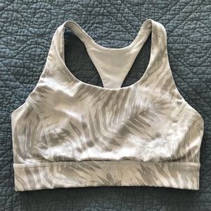 Lululemon athletica size 6 Running bra